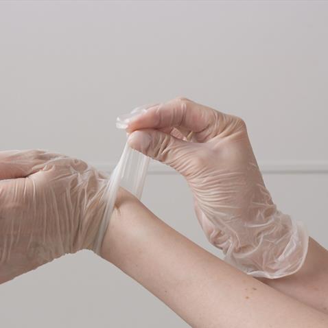 VINYL POWDER FREE GLOVES MEDIUM
